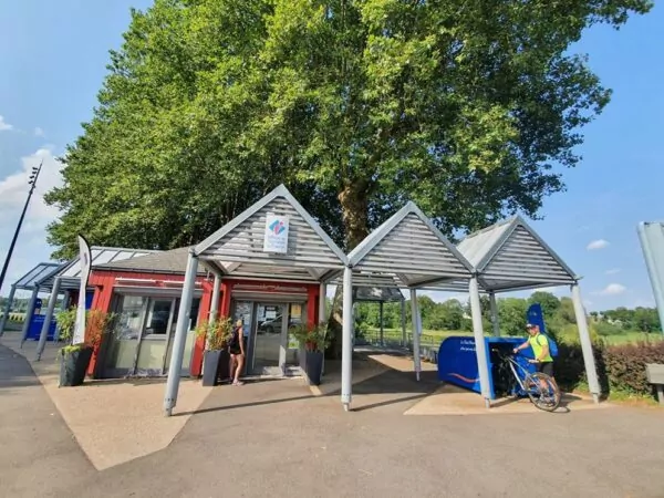 facade de l'Office de Tourisme Sud Nivernais à Decize